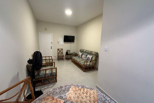 Sala de apartamento para alugar com 1 quarto, 47m² em Itararé, São Vicente
