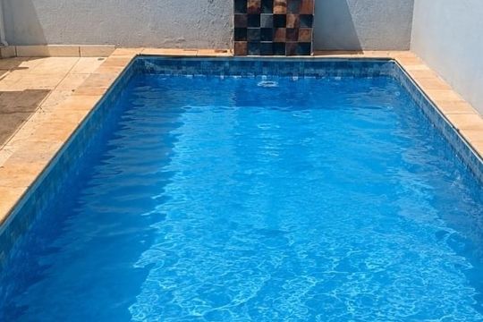 Piscina de casa para alugar com 3 quartos, 170m² em Santa Luzia, Uberlândia
