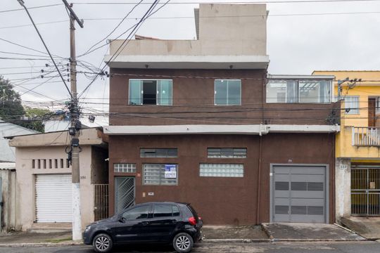 Fachada de casa para alugar com 3 quartos, 160m² em Jardim Catarina, São Paulo