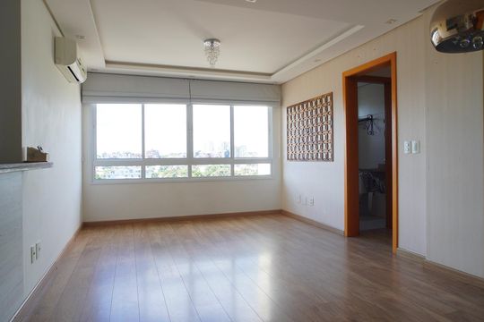 Apartamento à venda com 2 quartos, 70m² em R, Porto Alegre