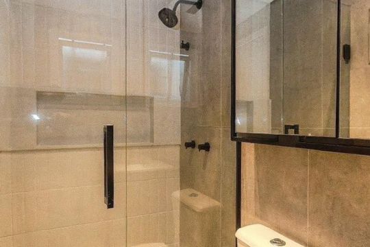 Banheiro 1 de casa para alugar com 3 quartos, 209m² em Jardim Sabará, Porto Alegre