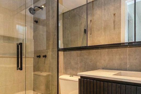 Banheiro de casa para alugar com 3 quartos, 209m² em Jardim Sabará, Porto Alegre