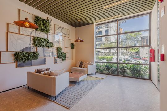 Hall social de kitnet/studio para alugar com 1 quarto, 25m² em Pinheiros, São Paulo