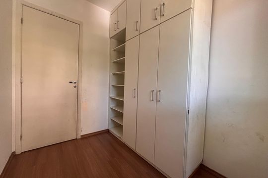 Quarto 1 de apartamento à venda com 3 quartos, 56m² em Jardim Cocaia, Guarulhos