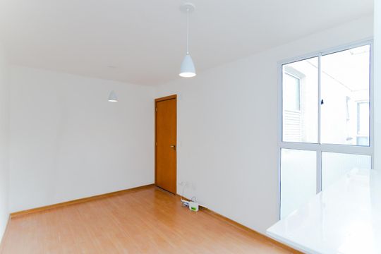 Sala de apartamento para alugar com 2 quartos, 45m² em Jardim Novo Portugal, Guarulhos