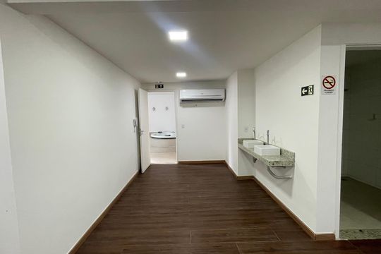 Área comum - Academia de kitnet/studio à venda com 1 quarto, 30m² em Moneró, Rio de Janeiro