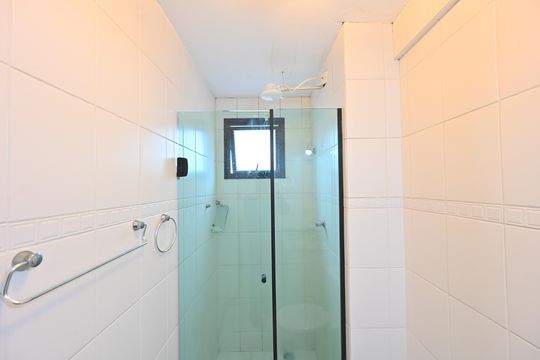 Banheiro Social de apartamento à venda com 1 quarto, 36m² em Vila Monte Alegre, São Paulo