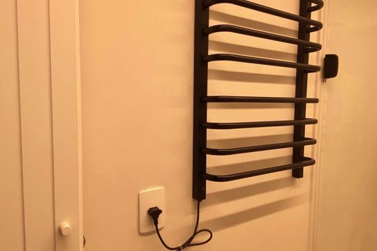 Banheiro de kitnet/studio para alugar com 1 quarto, 25m² em Pinheiros, São Paulo