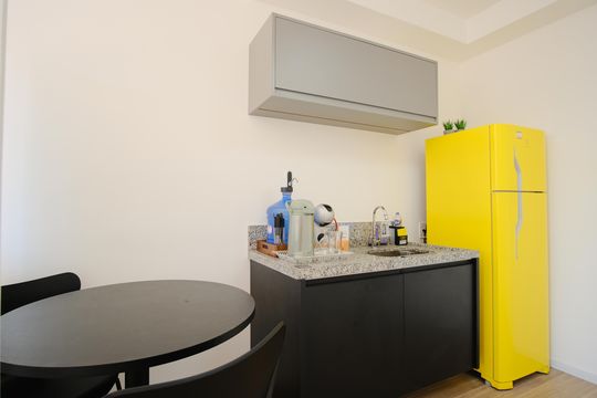 Cozinha de kitnet/studio à venda com 1 quarto, 27m² em Penha de França, São Paulo