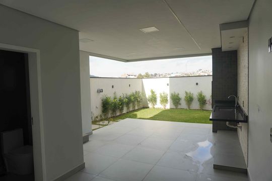 Área externa de casa de condomínio à venda com 2 quartos, 179m² em Jardim Jurupari (fazendinha), Santana de Parnaíba