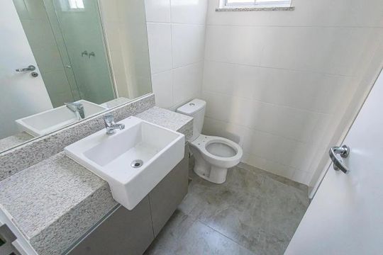 Banheiro da suíte de apartamento para alugar com 3 quartos, 168m² em Manacás, Belo Horizonte