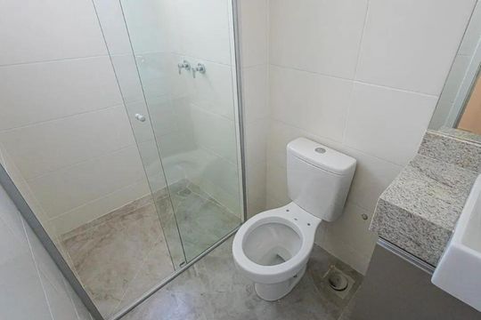 Banheiro social de apartamento para alugar com 3 quartos, 168m² em Manacás, Belo Horizonte