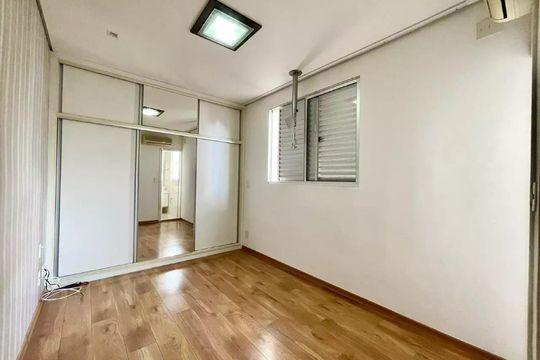 Suíte de apartamento para alugar com 2 quartos, 117m² em Castelo, Belo Horizonte
