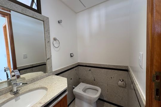 Apartamento à venda com 4 quartos, 305m² em Setor Bueno, Goiânia