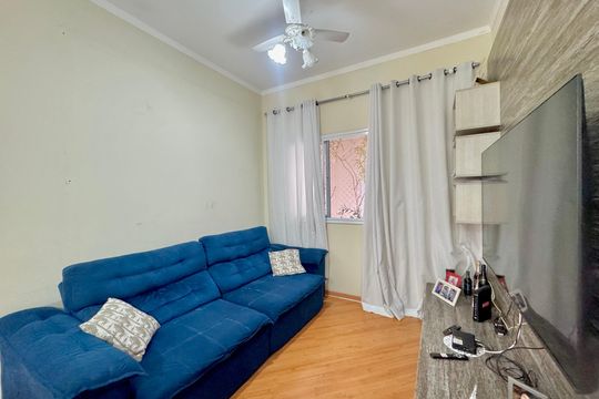 Sala de apartamento à venda com 2 quartos, 56m² em Jardim Nova Taboao, Guarulhos