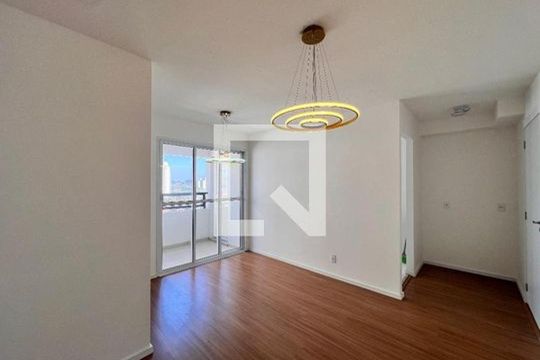 Sala de apartamento para alugar com 2 quartos, 58m² em Vila Rosalia, Guarulhos