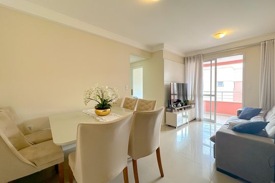 Apartamento para alugar com 3 quartos, 92m² em Barreiros, São José