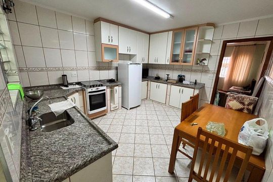 Cozinha de casa à venda com 3 quartos, 197m² em Vila Guaraciaba, Santo André