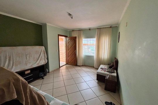 Sala de casa à venda com 3 quartos, 197m² em Vila Guaraciaba, Santo André