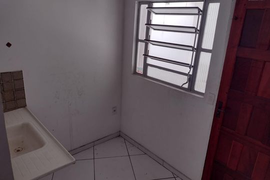 Kitnet/Studio para alugar com 1 quarto, 38m² em Jardim Esperança, Cabo Frio