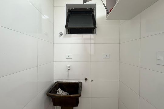Área de Serviço de apartamento para alugar com 3 quartos, 90m² em Balneario Cidade Atlantica, Guarujá
