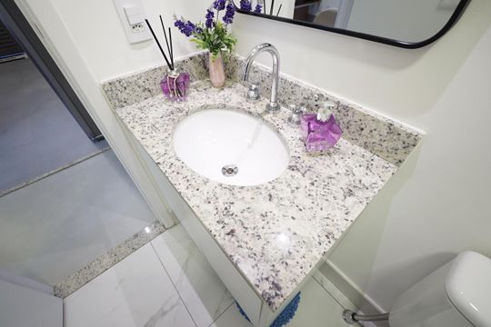 Banheiro de apartamento à venda com 2 quartos, 40m² em Jardim Aurelia, São Paulo