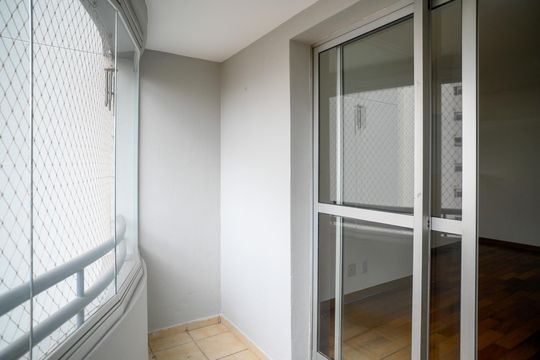 Varanda de apartamento para alugar com 2 quartos, 57m² em Vila Gumercindo, São Paulo