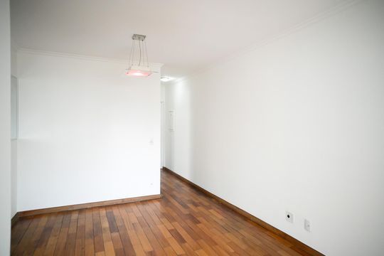 Sala de apartamento para alugar com 2 quartos, 57m² em Vila Gumercindo, São Paulo