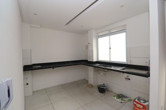 Cozinha de apartamento para alugar com 2 quartos, 46m² em Jardim das Margaridas, Salvador