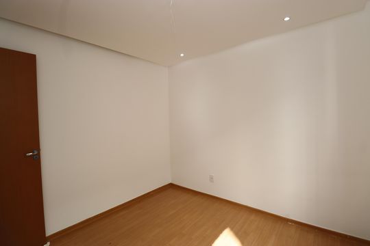 Quarto 2 de apartamento para alugar com 2 quartos, 46m² em Jardim das Margaridas, Salvador