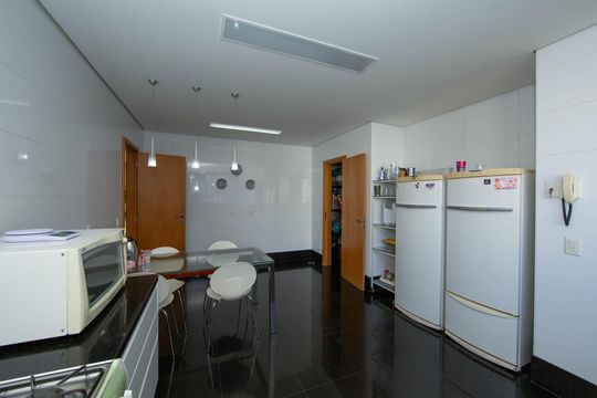 COZINHA de apartamento para alugar com 4 quartos, 278m² em Funcionários, Belo Horizonte