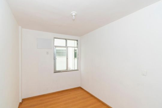 Quarto 2 de apartamento à venda com 2 quartos, 48m² em Olaria, Rio de Janeiro