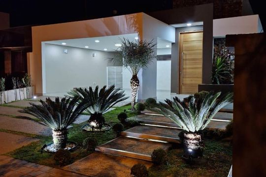 Área externa de casa para alugar com 3 quartos, 180m² em Sabaúna, Mogi das Cruzes