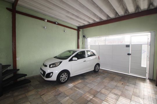 Garagem de casa à venda com 4 quartos, 125m² em Jardim Peri, São Paulo