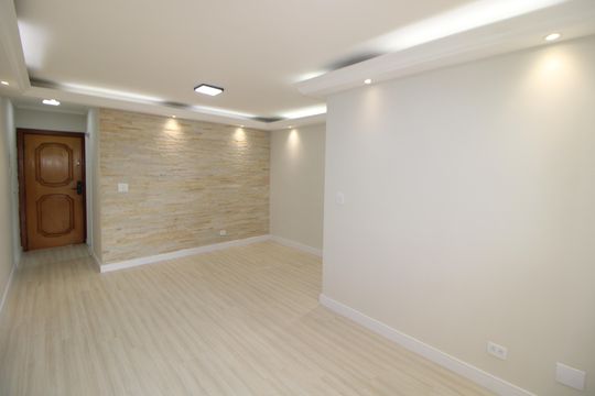 Sala de apartamento à venda com 3 quartos, 68m² em Vila Dionisia, São Paulo