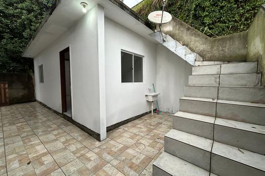 Área de Serviço de kitnet/studio para alugar com 1 quarto, 35m² em Barreiros, São José