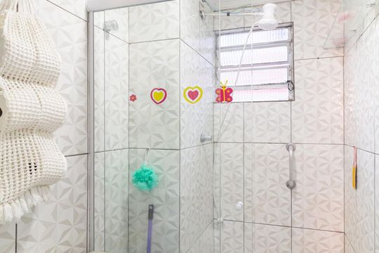 Banheiro de apartamento para alugar com 2 quartos, 65m² em Conceicao, Osasco