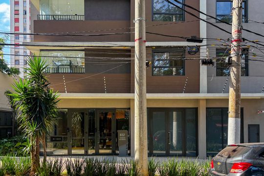 Fachada  de apartamento para alugar com 2 quartos, 60m² em Pinheiros, São Paulo