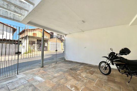 Garagem de casa à venda com 3 quartos, 113m² em Vila Santa Catarina, São Paulo