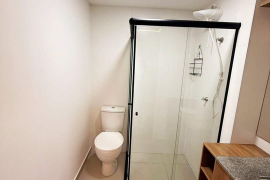 Banheiro de apartamento para alugar com 1 quarto, 27m² em Perdizes, São Paulo