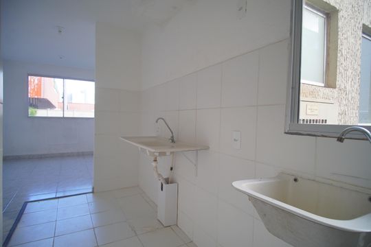 Cozinha de apartamento para alugar com 2 quartos, 44m² em Santos Dumont, São Leopoldo