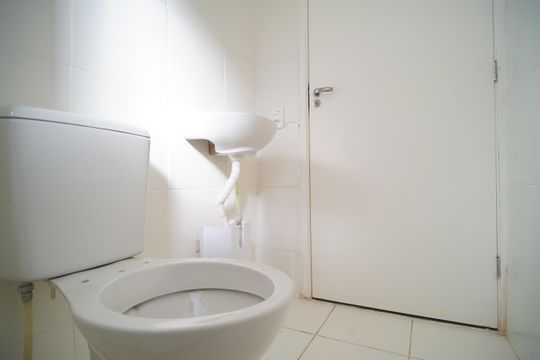 Banheiro de apartamento para alugar com 2 quartos, 44m² em Santos Dumont, São Leopoldo