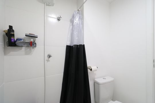 Banheiro de apartamento à venda com 1 quarto, 19m² em Água Branca, São Paulo