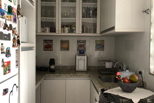Cozinha de apartamento para alugar com 2 quartos, 76m² em Sumaré, São Paulo