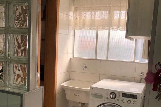 Cozinha de apartamento para alugar com 2 quartos, 76m² em Sumaré, São Paulo