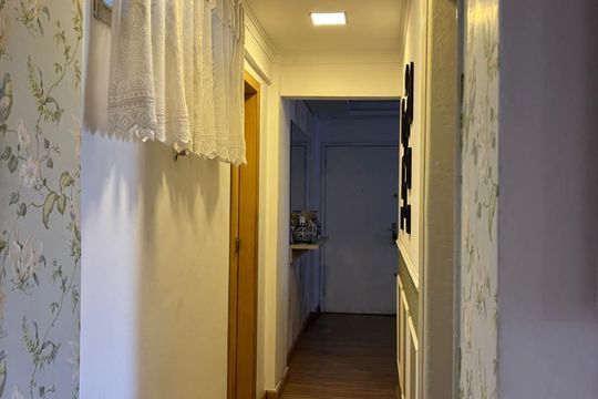 Corredor de apartamento para alugar com 2 quartos, 76m² em Sumaré, São Paulo