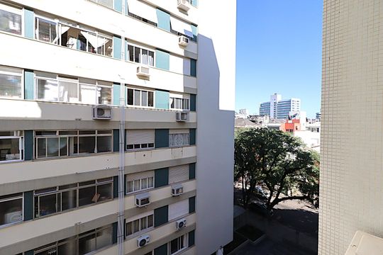Vista da Sala de apartamento à venda com 2 quartos, 66m² em Bom Fim, Porto Alegre