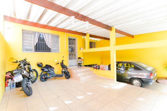 Garagem  de casa à venda com 4 quartos, 350m² em Jardim Divinolandia, Guarulhos
