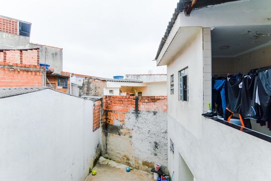 Vista Quarto 1  de casa à venda com 4 quartos, 350m² em Jardim Divinolandia, Guarulhos
