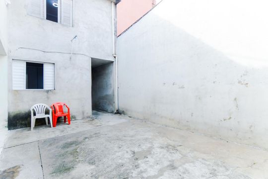 Quintal Casa 2 de casa à venda com 4 quartos, 350m² em Jardim Divinolandia, Guarulhos